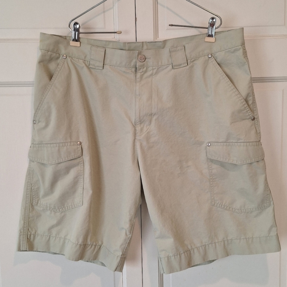 Lacoste men's cargo shorts - vintage